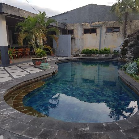 Trophy Hotel Sumbawa Besar Dış mekan fotoğraf