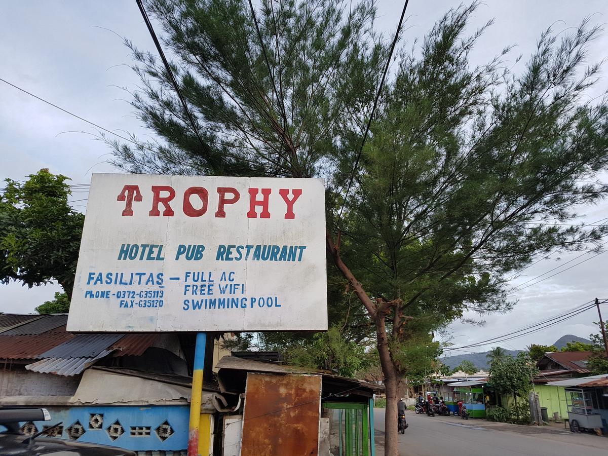 Trophy Hotel Sumbawa Besar Dış mekan fotoğraf